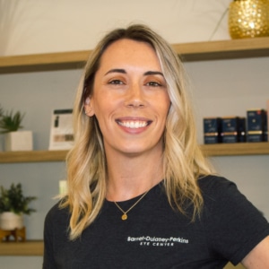 Photo of Scottsdale refractive surgery clinic manager Lorna.