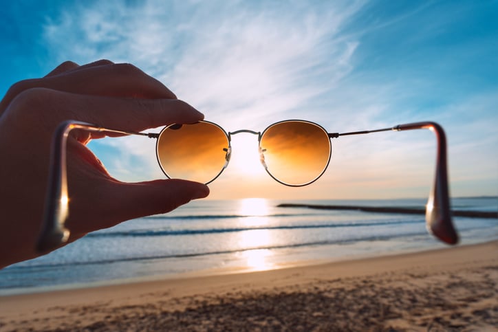 How do Polarized Lenses Work?_√