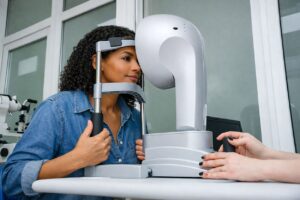 Man receiving corneal mapping at Barnet Dulaney Perkins, the Best LASIK surgeon in Arizona